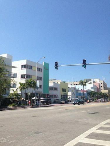 Collins Avenue Hostel - Miami Beach — Photos 1